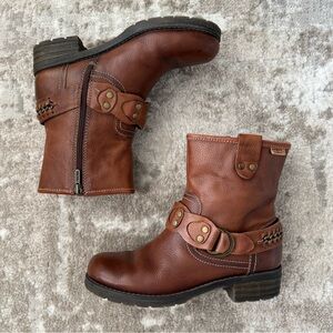 Pikolinos Brown Leather Boots